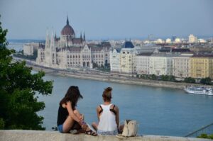 13 of the best things to do in Budapest: experience thermal spas, coffeehouses, and amazing nightlife